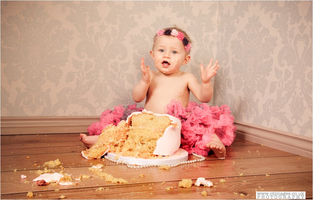 manchester-kids-cake-smash-photos-baby-photography-portraits_0010